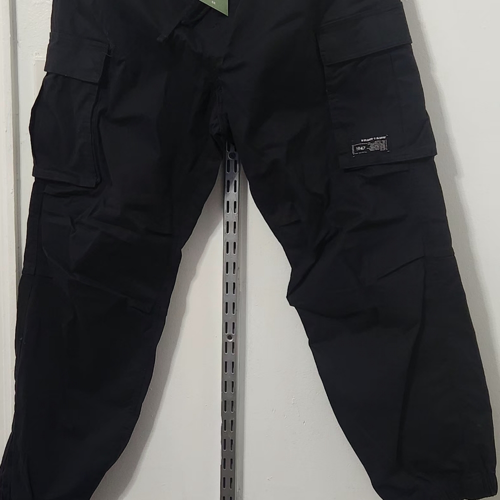 Black Jogget Sweatpants. New!